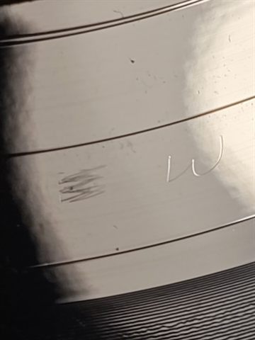 Side 4 Matrix Runout D2